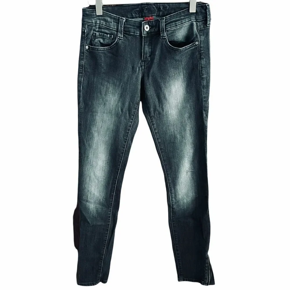 Arizona Black Distressed Skinny Jeans Zipper Hems‎
